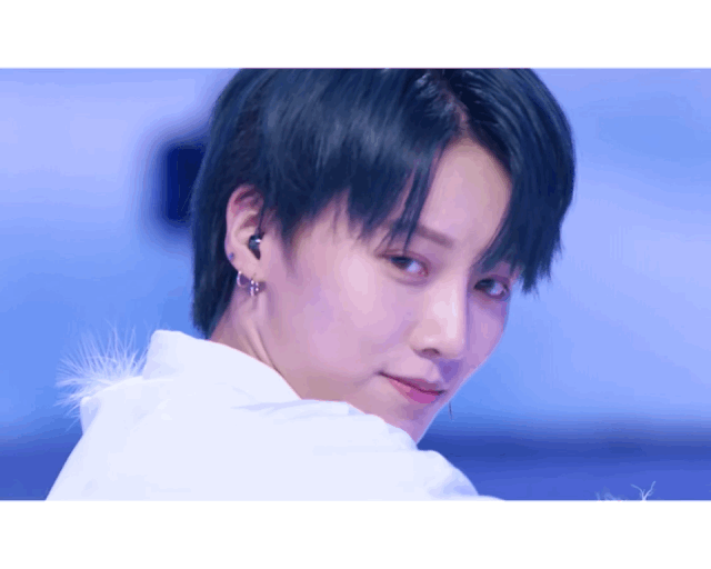 刘雨昕生日快乐——利来w66未来艺术家刘明康携星星艺术团送上祝福